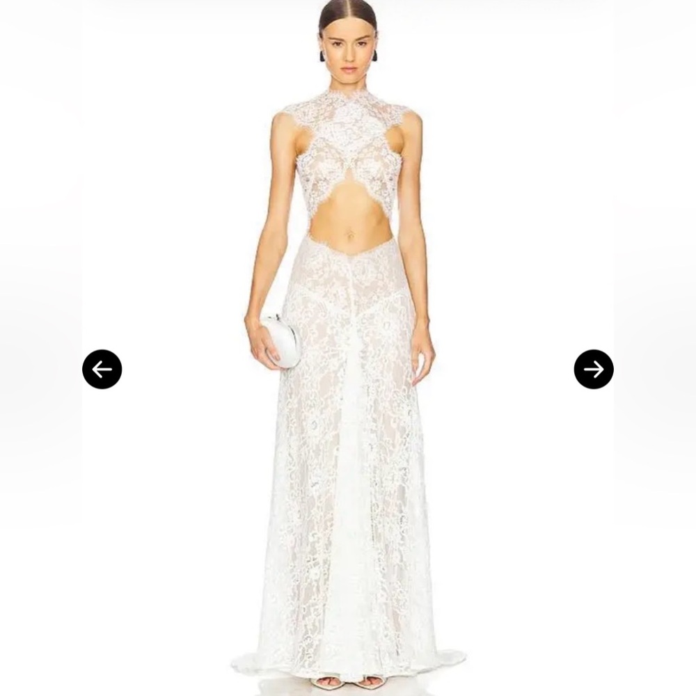 NWT Bronx and Banco Naia Lace Gown